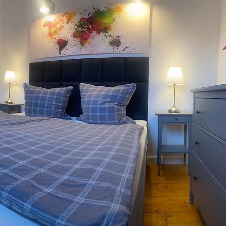 Schoene Wohnung, Zwei Schlafzimmer, Zentrumsnah, Erdgeschoss In Greifswald Esterno foto